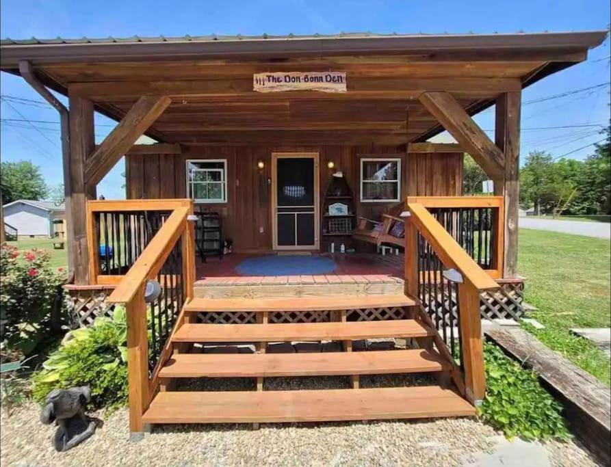 Cozy Cabin Walking Distance To Parkway! Pigeon Forge Bagian luar foto